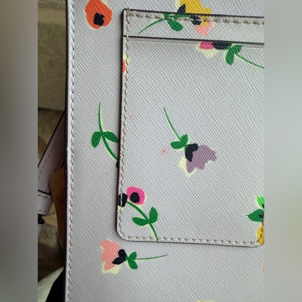 kate spade lilac floral crossbody phone bag - Picture 11 of 16